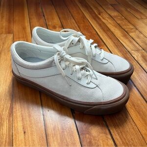 Vans Old Skool Cream Suede Gumsole Sneakers
